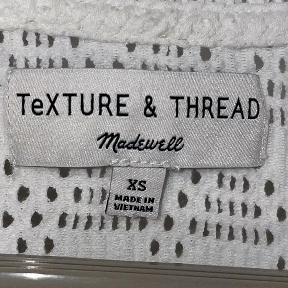 Madewell Texture & Thread Tee Shirt Modern Tie-Front Geo-Eyelet Cutout Pattern - Picture 7 of 7